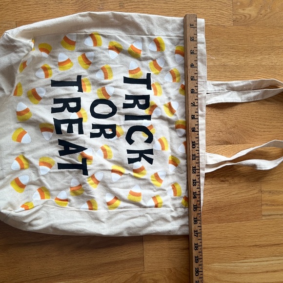 Spirit Halloween Cotton Label - Picture 1 of 5